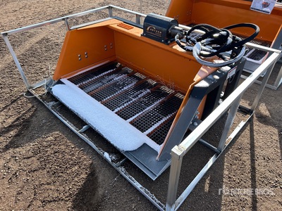 2025 ARTEER SB-72W 72 in Skid Steer Screening Bucket (Unused)