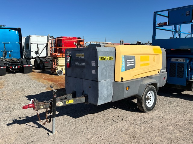 2017 Atlas Copco XAS440-JD8 Mobile Air Compressor