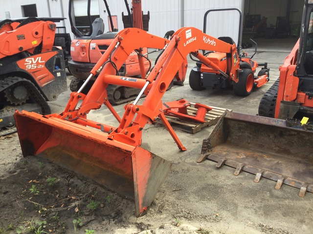 Kubota LA1854S Front Loader Attachment (Inoperable)