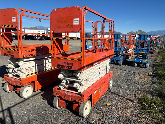 2018 Snorkel S3226E Scissor Lift