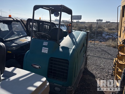 2015 Tennant M20 Ride-On 清掃機