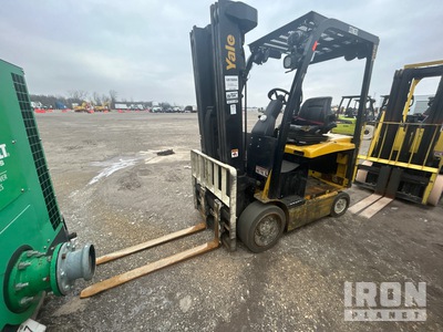 2017 Yale ERC050VG 4-Wheel Sit Down 4750 lb Electric Forklift (Inoperable)