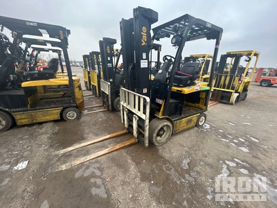 2017 Yale ERC050VG 4-Wheel Sit Down 4800 lb Electric Forklift (Inoperable)