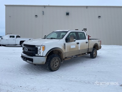 2017 Ford F-250 XL 4x4 Crew Cab Pickup