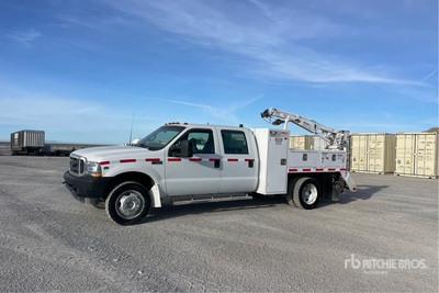 2002 Ford F-550 XL 4x4 Crew Cab Service Truck