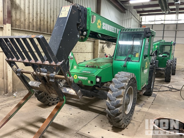 2016 SkyTrak 8042 Telehandler in Lenexa, Kansas, United States ...