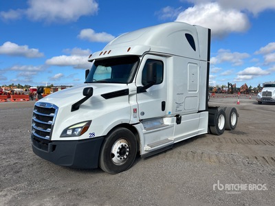 2018 Freightliner Cascadia 126 6x4 T/A Sleeper Truck Tractor