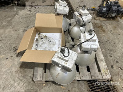 Quantity of (4) Lithonia Lighting Bay Lights