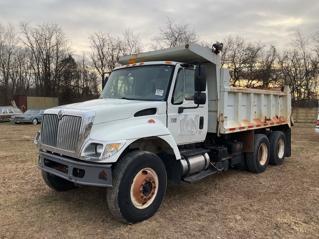 2007 International 7400 Dump Truck 2007 International 7400 Dump Truck