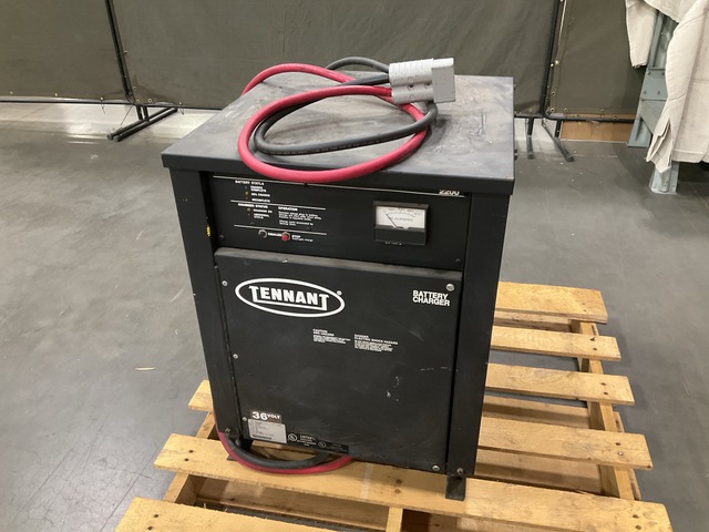 Tennant 18M600B22 Battery Charger