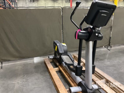 Life Fitness INX Elliptical