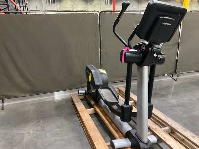 Life Fitness INX Elliptical Life Fitness INX Elliptical