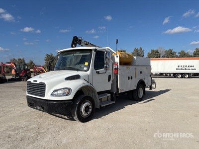 2021 Freightliner M2 106 4x2 Camion de servicios