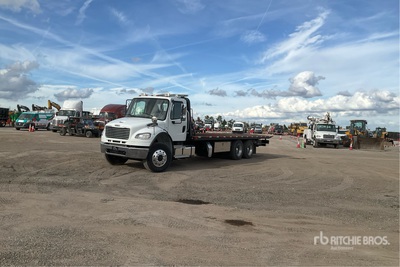 2015 Freightliner M2 106 6x4 Schiebeplateauschleppwagen