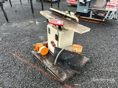 JET JJ6CSX Electric 6 in Long Bed Woodworking Jointer