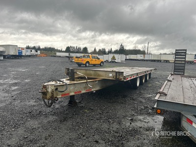 2006 Olympic 27 ft Tri/A Tilt Deck Trailer