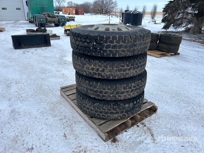 Quantity of (4) Sailun 11R22.5 Pneus