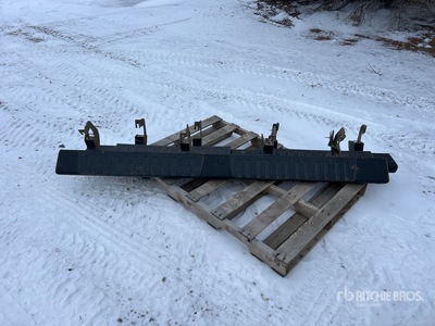 Quantity of (2) Chevrolet 7 ft Running Boards Divers - Pièces détachées pour camions