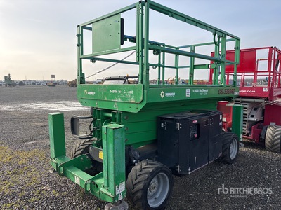 2014 Genie GS-3369RT Dual Fuel Scissor Lift