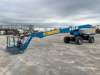 2018 Genie S-85 XC 4WD Diesel Articulating Boom Lift