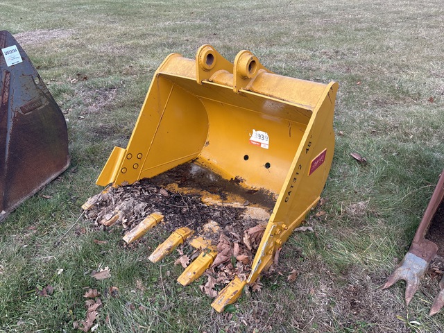 Emaq 48 in Digging Bucket