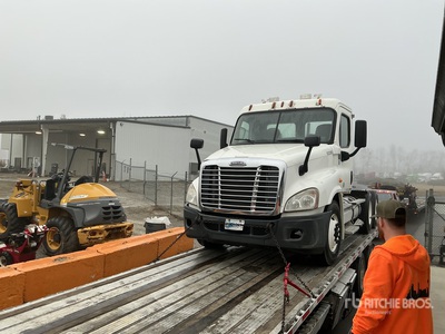 2011 Freightliner Cascadia 125 6x4 T/A Day Cab Truck Tractor