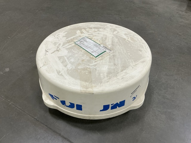 (37) Furuno RSB-0071 Radar Antennas