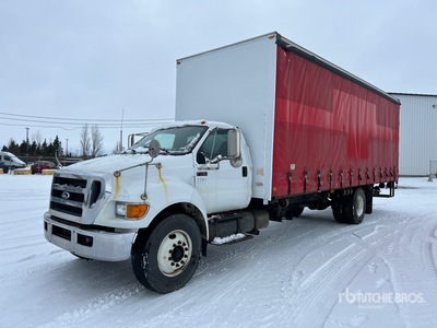 2012 Ford F-750 XL 4x2 Camion con lona