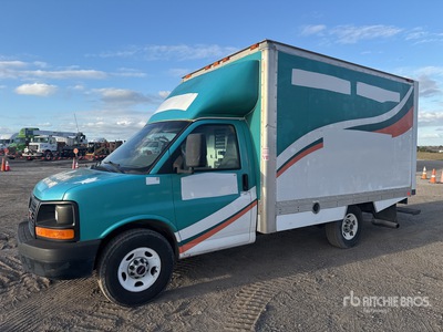 2016 GMC Savana G3500 4x2 شاحنة مبردة