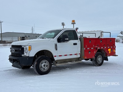 2017 Ford F-250 4x4 Utility Truck