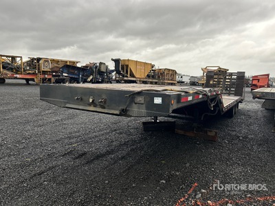 2007 Millennium M20D28DA 46 ft T/A Equipment Trailer