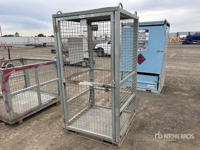 2019 East West Engineering GB-CM2 Gas Cylinder Cage Articoli da ferramenta e di consumo