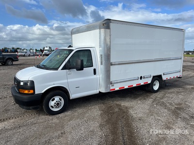 2021 GMC Savana G3500 4x2 Van Truck