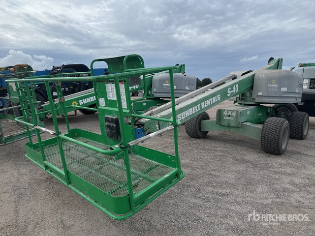 2016 Genie S40 4WD Diesel Telescopic Boom Lift | Ritchie Bros. Auctioneers