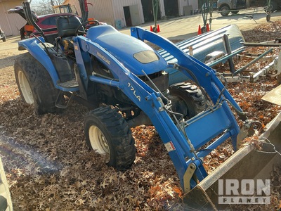 New Holland TC35D 4WD tractor utilitario