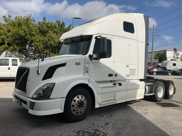 2012 Volvo VNL670 6x4 T/A Sleeper Truck Tractor 2012 Volvo VNL670 6x4 T/A Sleeper Truck Tractor