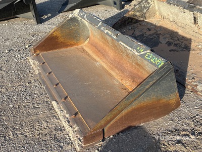 CNH 72 in General Purpose Skid Steer Bucket