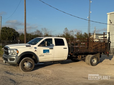 2022 Ram 4500 4x4 Crew Cab Flatbed Truck