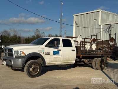 2018 Ram 4500 4x2 Crew Cab Flatbed Truck