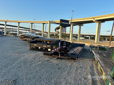 2025 Witzco Challenger RG-52 Tri/A Removable Gooseneck Lowboy Trailer (Unused)