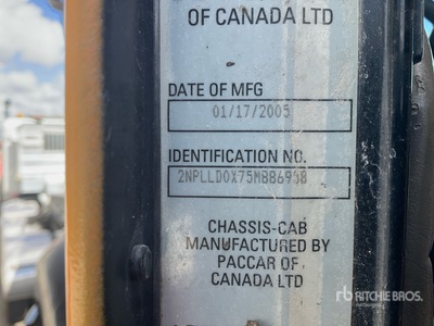 2005 Peterbilt 335 Camión Cisterna de Combustible