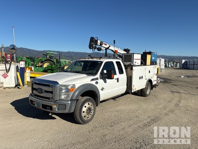 2015 Ford F-550 XLT 4x4 Extended Cab Service Truck