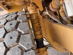 Chassis with Suspension Cylinders