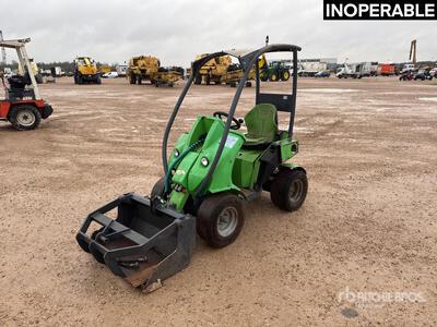 2014 Tecno M220EMNT Chargeuse Compacte Minicargadora (Inoperable)