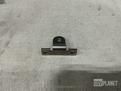 (61) Hamilton Sundstrand 558210 Seat & Nuts