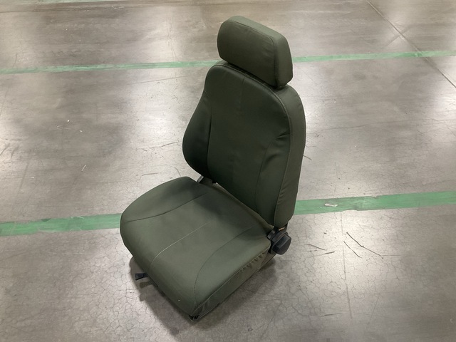 (70) Navistar Defense 3113007C91L Vehicular Seats