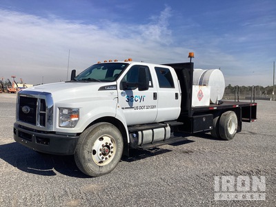 2022 Ford F-750 4x2 Crew Cab Fuel Truck