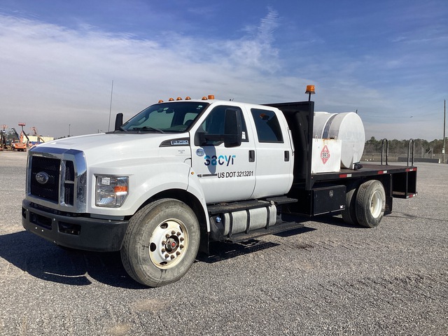 2022 Ford F-750 4x2 Crew Cab Fuel Truck