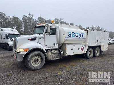 2020 Peterbilt 348 2000 gal 6x4 Kraftstoff- / Schmiermittel Lkw