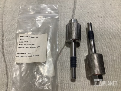 (4) Bell Aerospace 901-210-027-155 Aircraft Mater Bolts